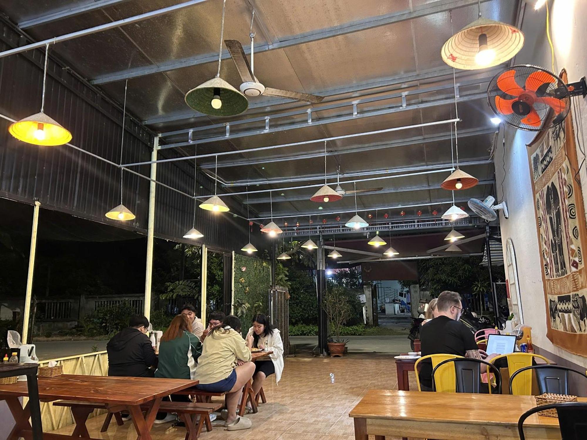Cat Tien Backpackers Hostel Zewnętrze zdjęcie